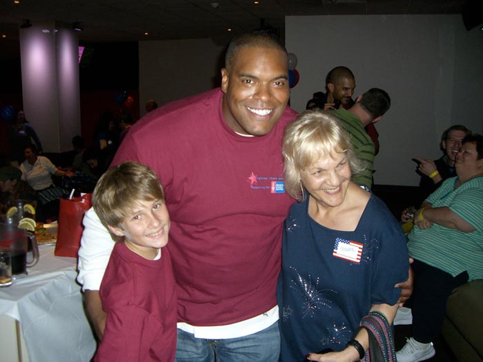 Daytime Stars and Strikes Bowling